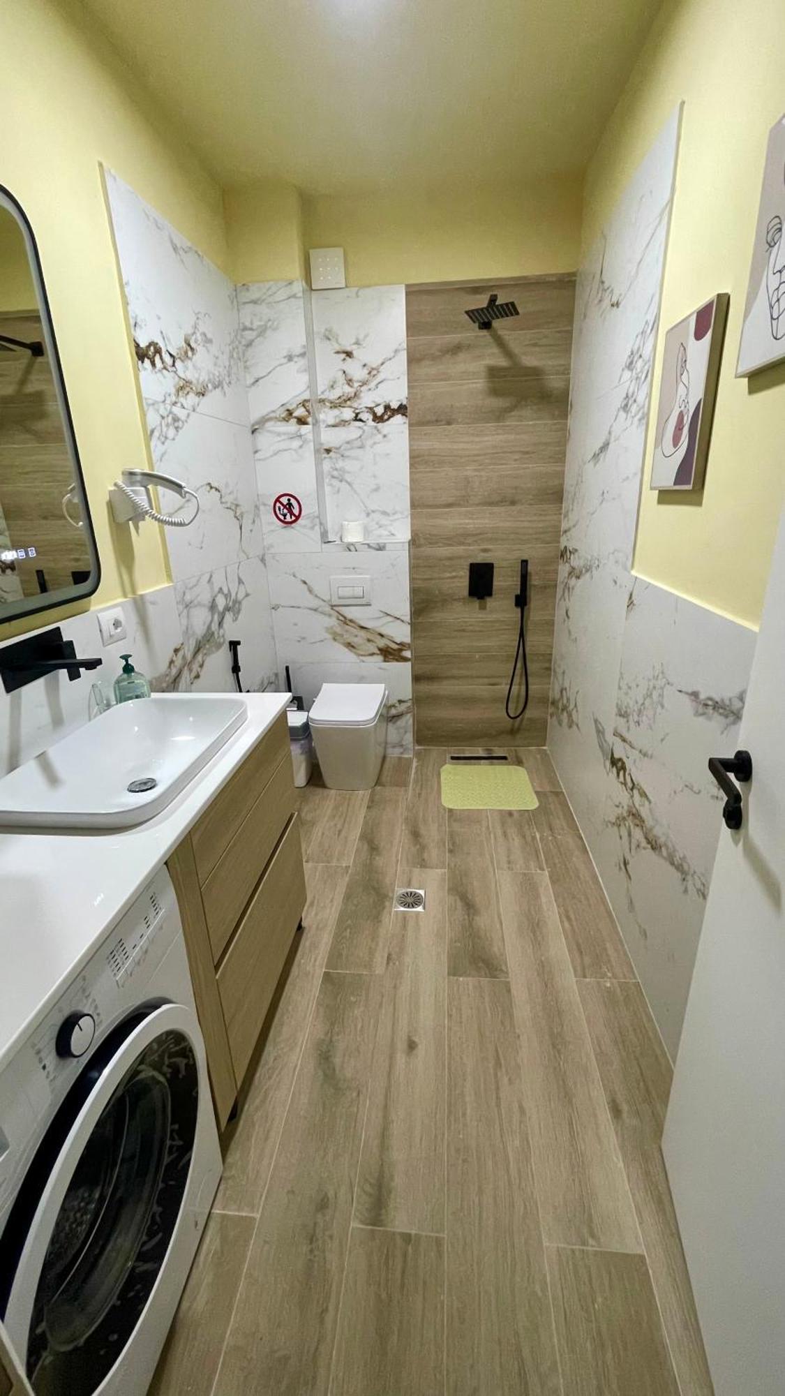 Sea Breeze Apartment ساراندا المظهر الخارجي الصورة