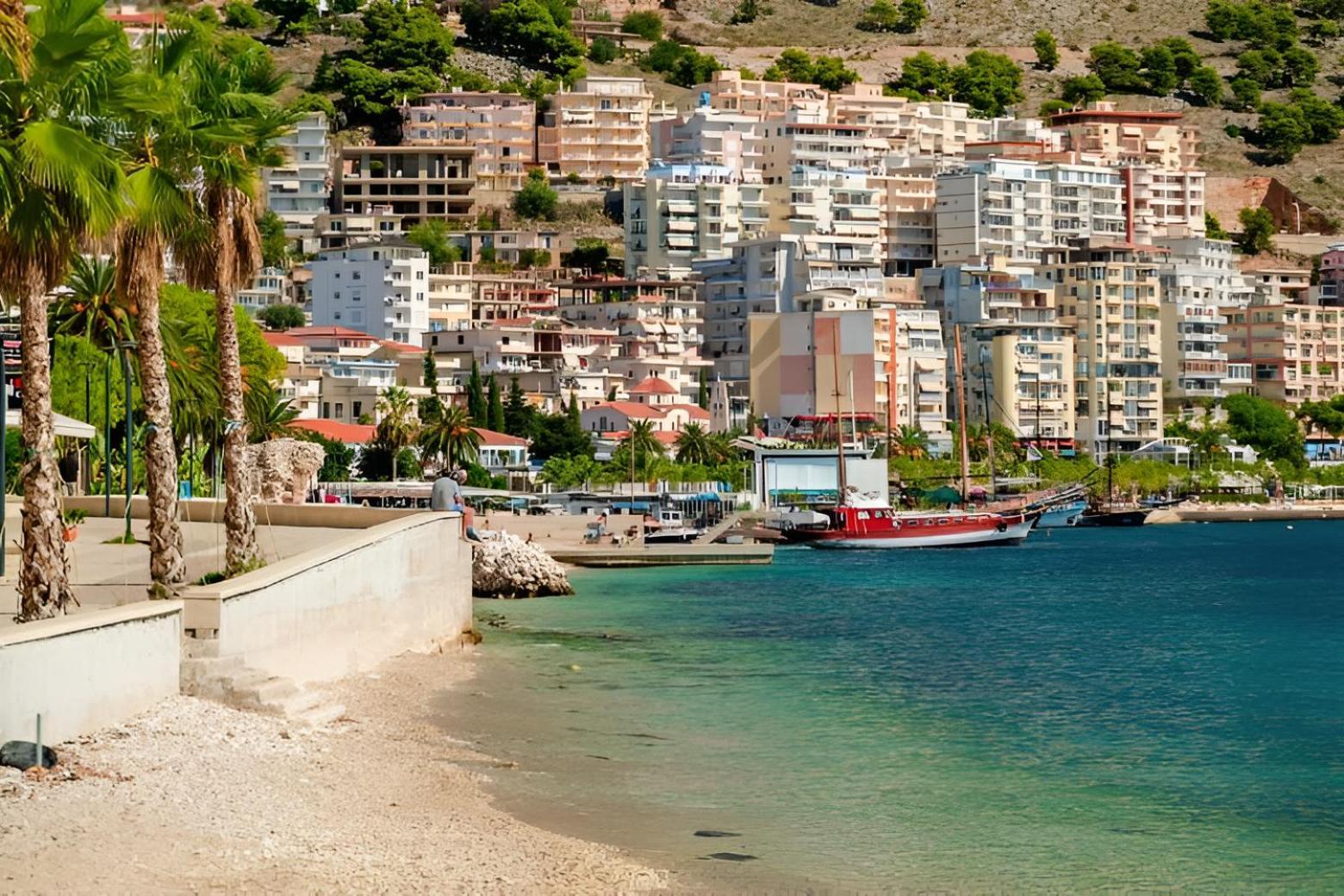 Sea Breeze Apartment ساراندا المظهر الخارجي الصورة
